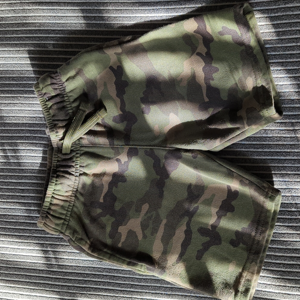 Kids Camo Green Fleece Shorts w/ Pockets